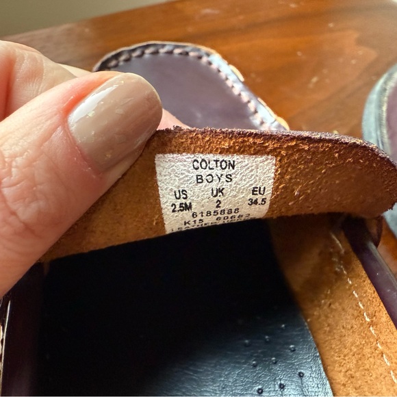 Sperry Colton Loafer in Burgundy. Little kid size 2.5. - Picture 5 of 8